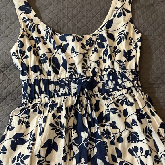 100% Cotton F.L.P. Blue And White Floral Sleeveless Dress - Picture 5 of 10